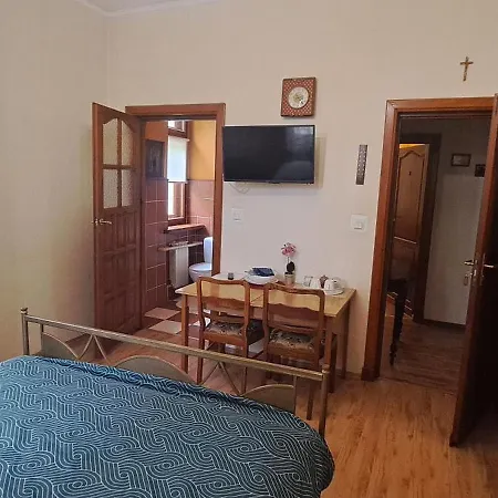 Kasztelania Pod Lipami زاكروجيم