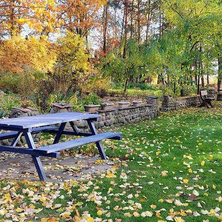 Farm stay Kasztelania Pod Lipami *