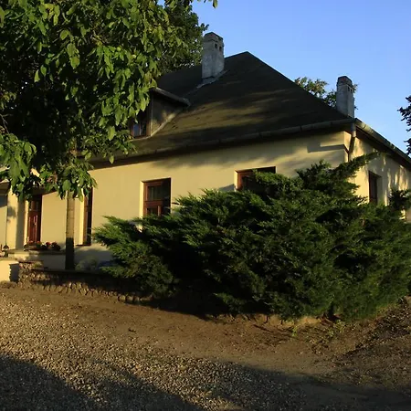 Kasztelania Pod Lipami
