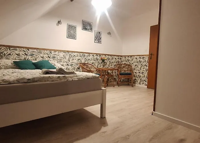 Kasztelania Pod Lipami Séjour à la ferme Zakroczym